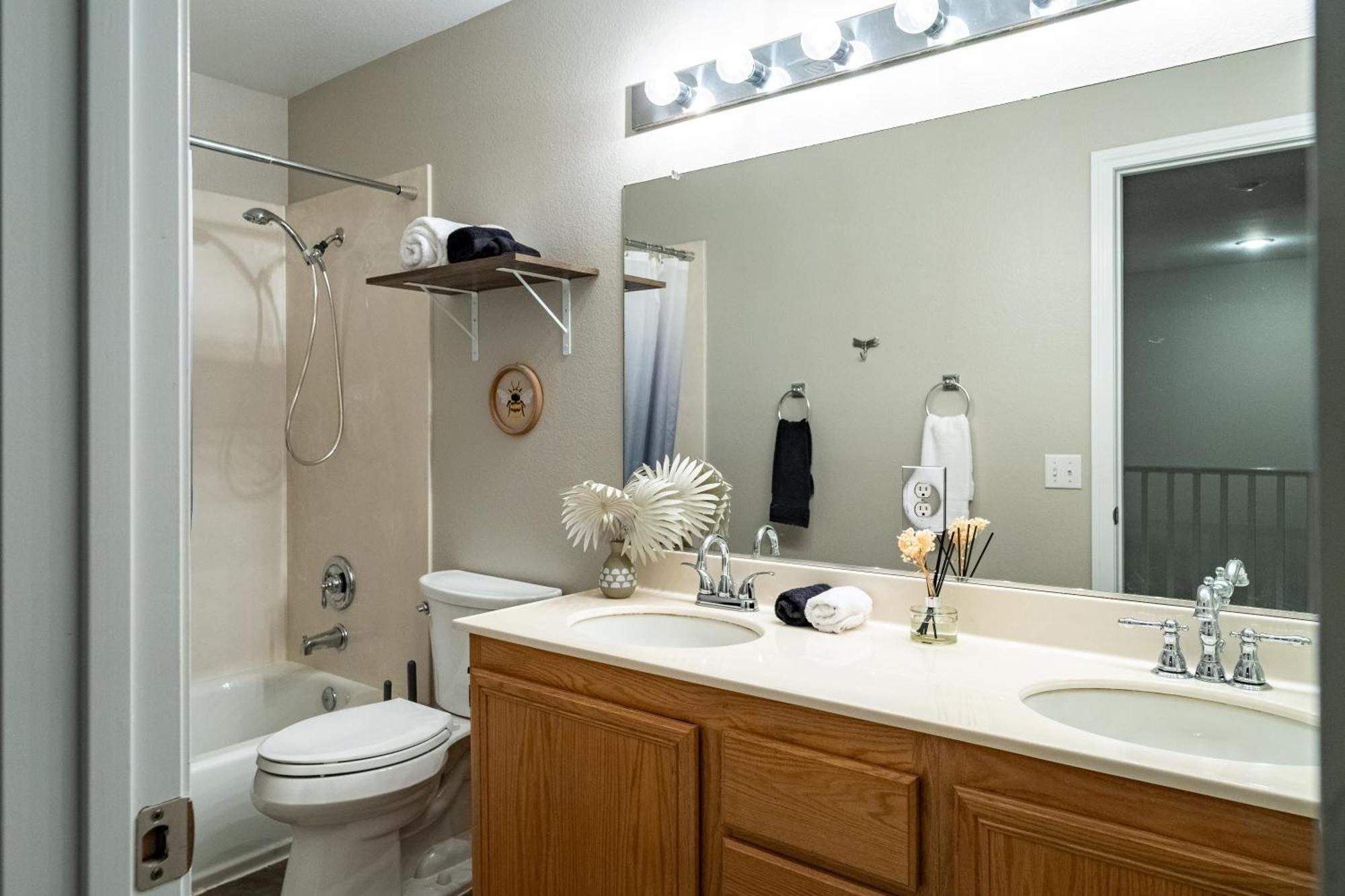 5Br 3Ba Family Friendly Entire Home W Pool, Spa, Games, Tvs, And More Λας Βέγκας Εξωτερικό φωτογραφία