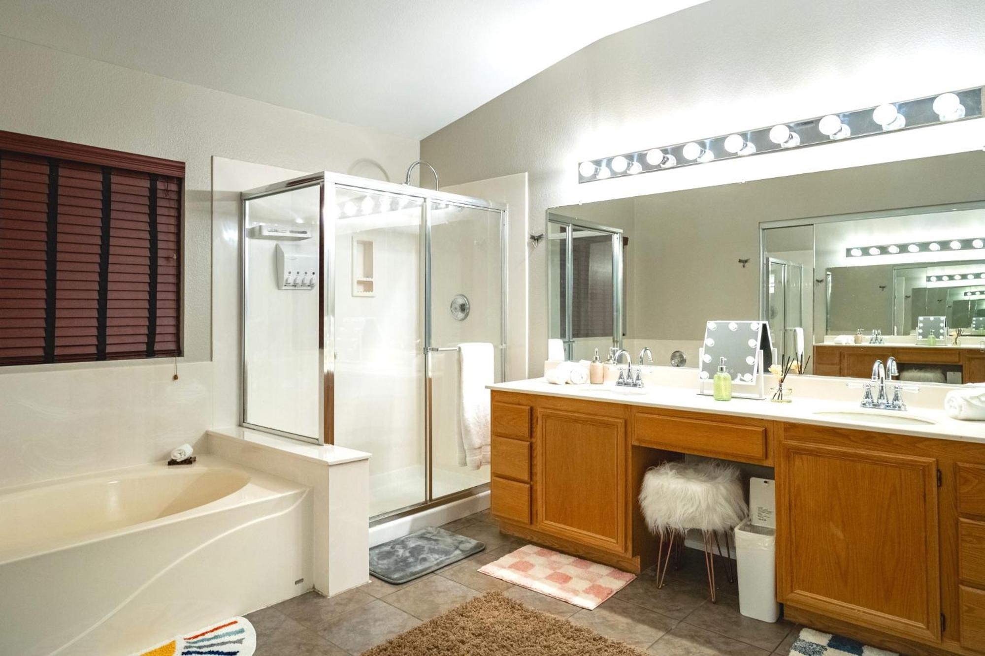 5Br 3Ba Family Friendly Entire Home W Pool, Spa, Games, Tvs, And More Λας Βέγκας Εξωτερικό φωτογραφία