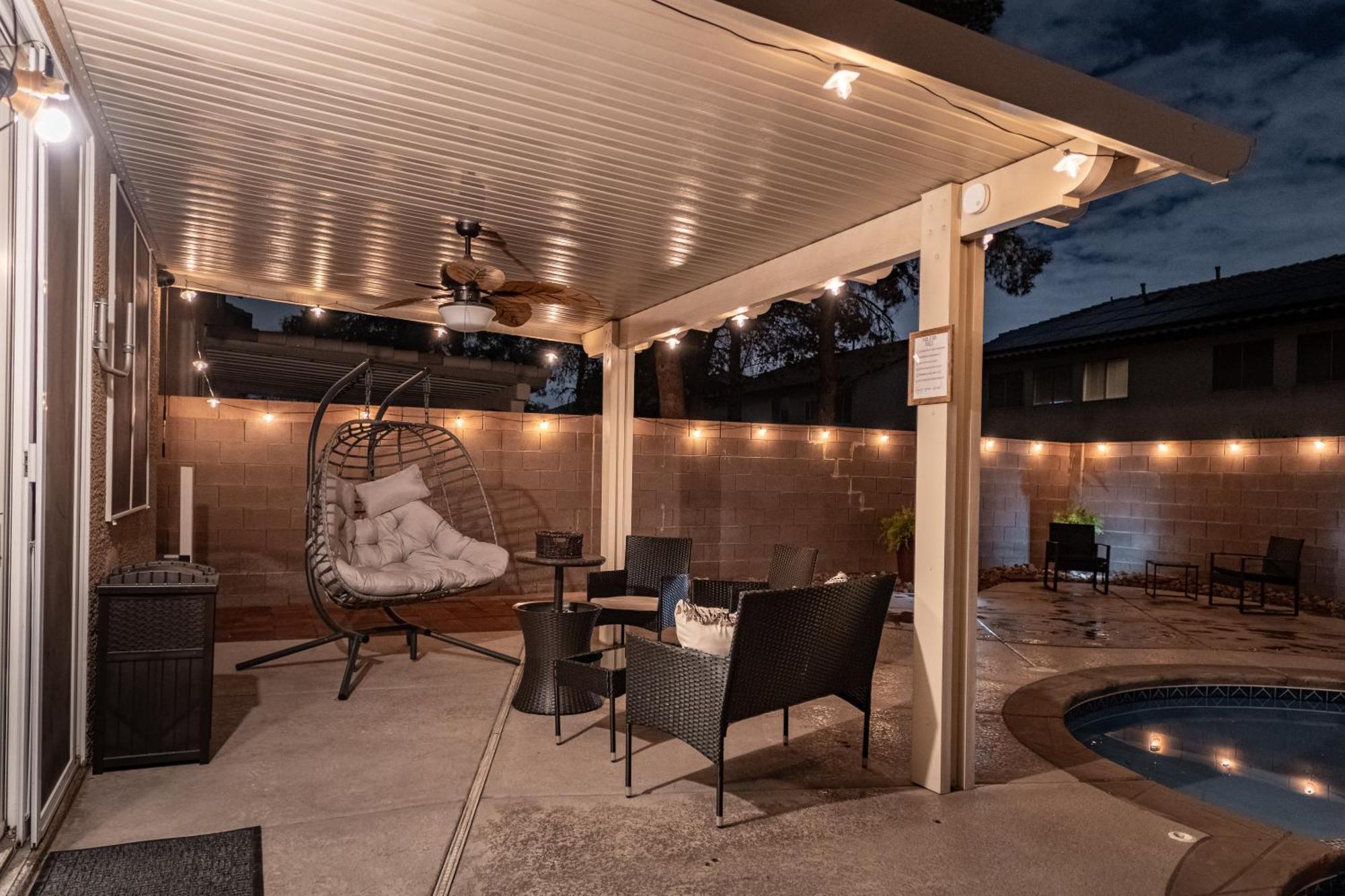 5Br 3Ba Family Friendly Entire Home W Pool, Spa, Games, Tvs, And More Λας Βέγκας Εξωτερικό φωτογραφία