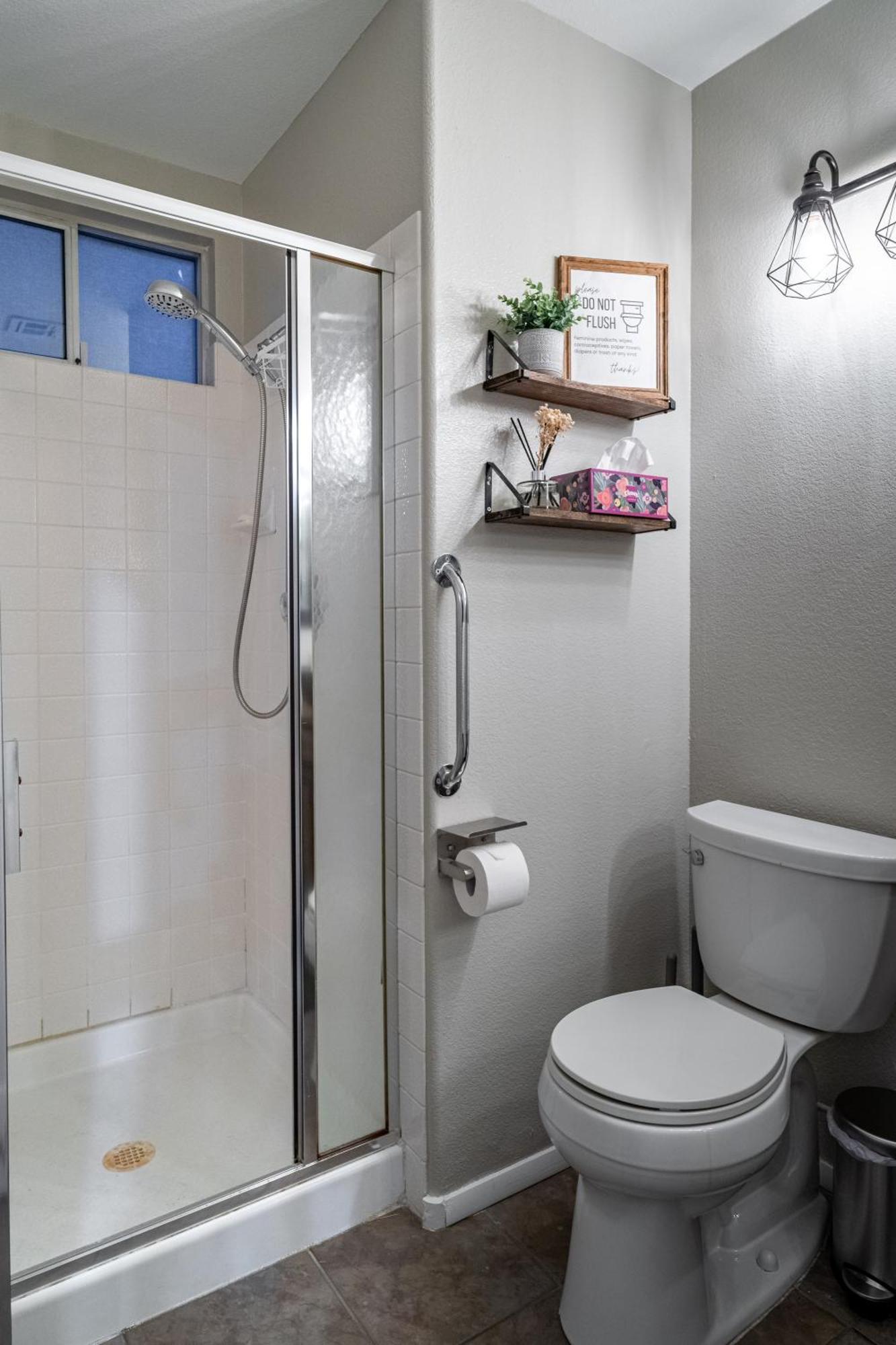 5Br 3Ba Family Friendly Entire Home W Pool, Spa, Games, Tvs, And More Λας Βέγκας Εξωτερικό φωτογραφία