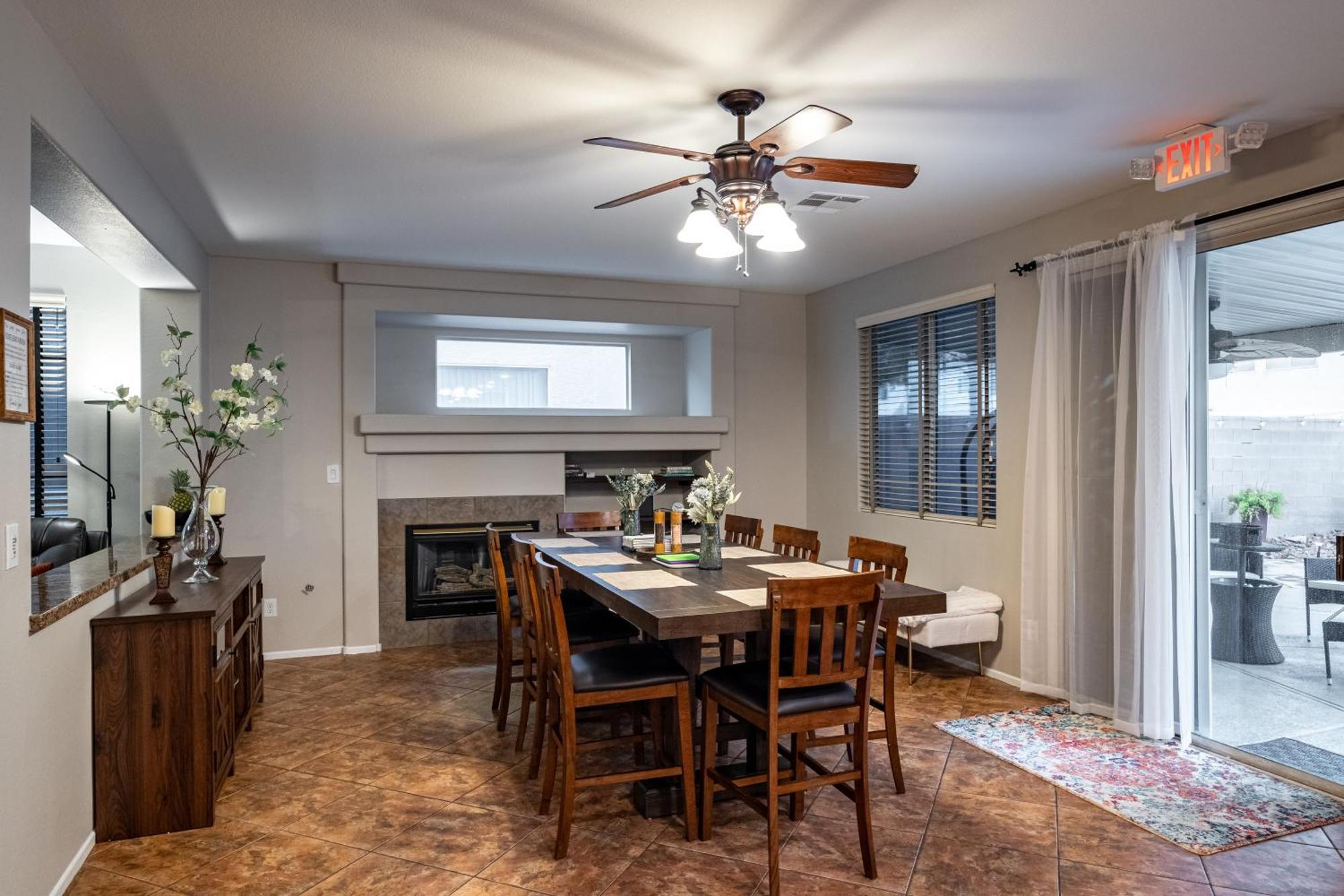 5Br 3Ba Family Friendly Entire Home W Pool, Spa, Games, Tvs, And More Λας Βέγκας Εξωτερικό φωτογραφία